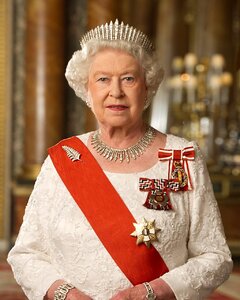 QEII.jpg