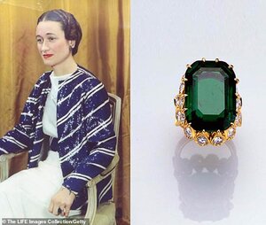 Duke of Windsor proposed to Wallis Simpson in October 1936 with an emerald ring by Cartier.jpg