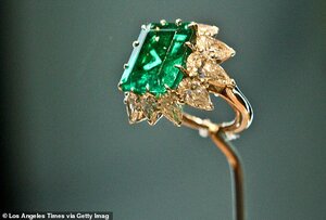 Elizabeth Taylor Bulgari emerald diamond ring.jpg