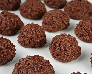 Chocolate-Macaroons.jpg