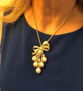Pearl Pendant 2.jpg Pearl Pendant 2.jpg