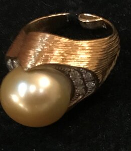 Champagne Pearl 4.jpg Champagne Pearl 4.jpg