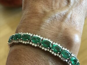 17.86ctw Emerald Bracelet 4.jpg