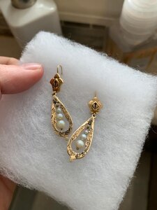 Vintage earrings with anchor.JPG