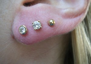 3StudEarrings1Andi.jpg 3StudEarrings1Andi.jpg