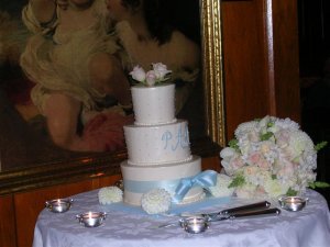 cake_&_flowers.jpg