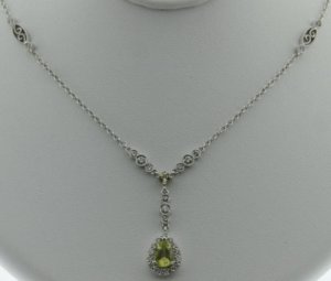 pearnecklace1.jpg
