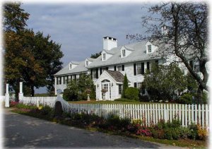 countryinnfrontoutsideinn.jpg