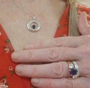 Sapphire necklace.jpg Sapphire necklace.jpg