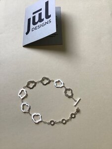 bracelet2s.jpg bracelet2s.jpg