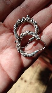 antiquesilverearring.jpg