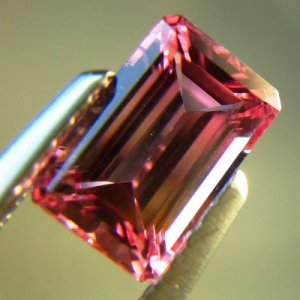 interestingspinel1.jpg