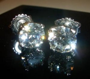 WF Earrings 31Jul06_2.jpg