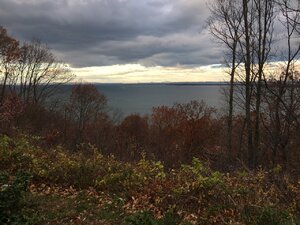 autumncolorsandtheskyandbaybybeachhouse.jpg