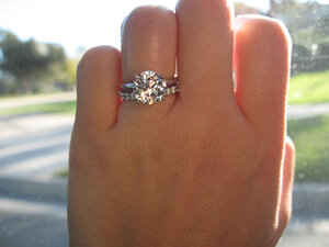 3.15-K-VS1-handshot-2.jpg 3.15-K-VS1-handshot-2.jpg
