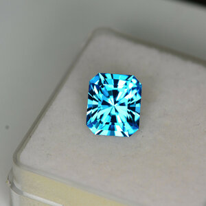 JD EB Topaz 5.55ct #2.jpg