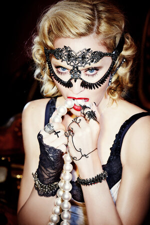 Madonna-New-York-2014-©-Ellen-von-Unwerth-1.jpg