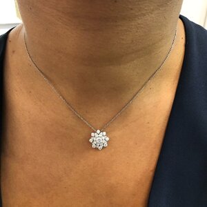 Harry winston pendant price deals