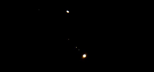 saturnjupiterandfourgalileanmoons.jpg