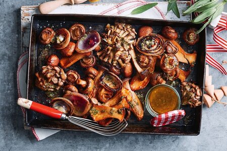 roast-mushrooms-with-charred-onion-143473-2.jpg