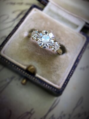 Kate-ring2.jpg Kate-ring2.jpg