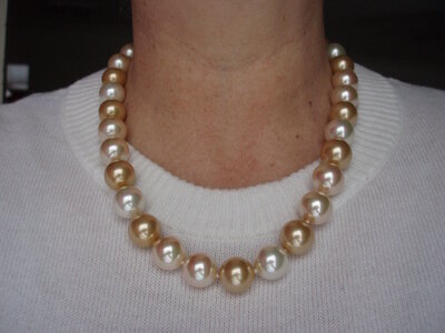 14mm gold and white Majorica necklace.jpg
