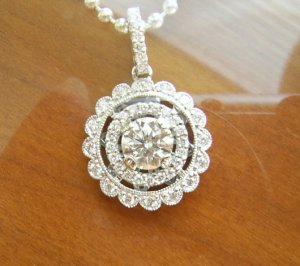 pendant7resize1.jpg