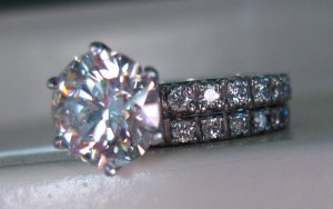 new diamond 0806 vn.jpg
