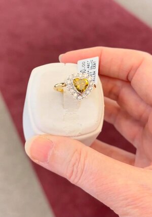 Yellow Heart Diamond.jpg Yellow Heart Diamond.jpg