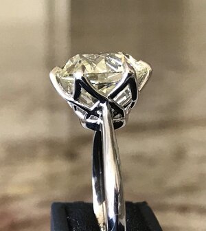 5.05ct OEC Setting 105.jpg
