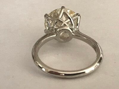 5.05ct OEC Setting 107.jpg