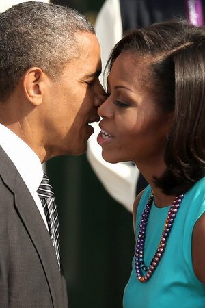 Michelle+Obama+Pearl+Necklaces+Fresh+Water+kgkMHYRPkN-l.jpg