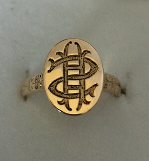 unknown ring .jpg
