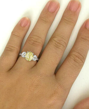 syr112-three-stone-yellow-sapphire-rings.jpg