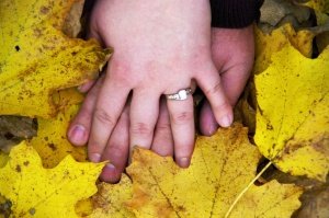 handsinleaves062709.jpg