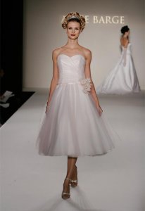 Fashion_BridalGown_anne_lf122_456_664.jpg