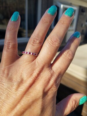 18k ruby band 2.jpg