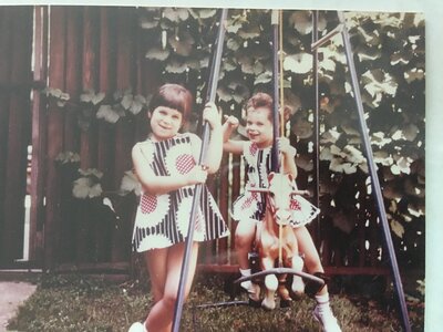 missyanddebbieaskids.jpg