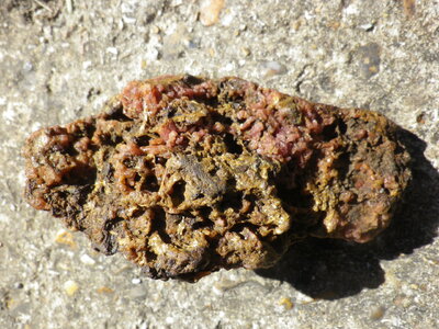 Pinkish-orange sapphire in matrix 2.JPG