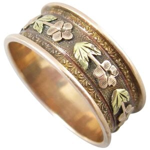 Victorian-Floral-Rose-Gold-Cigar-Band-pic-1A-2048_10.10-20-f.jpg
