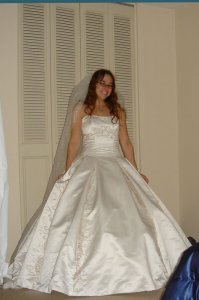 tryin-on-the-dress-019.jpg