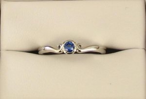 elsie-sapphring.JPG elsie-sapphring.JPG