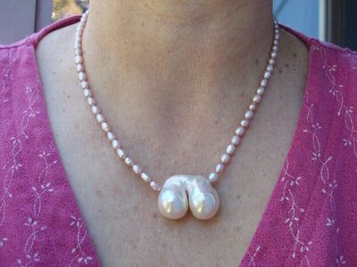 boobs pearls necklace.jpeg