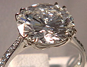 howToBuyADiamond-diamond.jpg