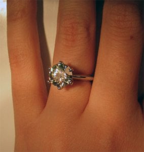 OnFinger2.jpg