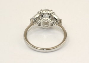 kaleighleonoval1.jpg