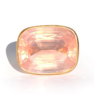 marie-helene-de-taillac-ring-princess-rose-quartz-gold_700x.jpeg