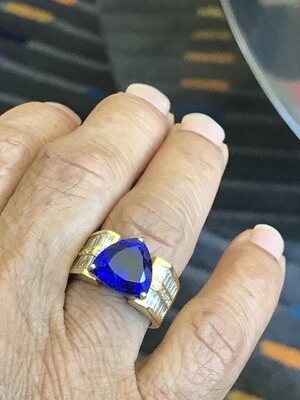 5.00ct Blue Trillion Ring 3.jpg