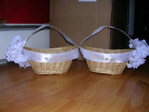 am_em_baskets.jpg