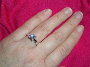 ringfinger2.jpg